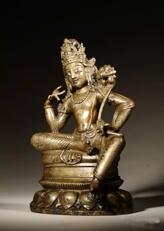 Lot.1032 &nbsp;7：8世纪&nbsp;铜莲花手观音（错银错红铜） H：15cm 成交价：RMB&nbsp;10，350，000