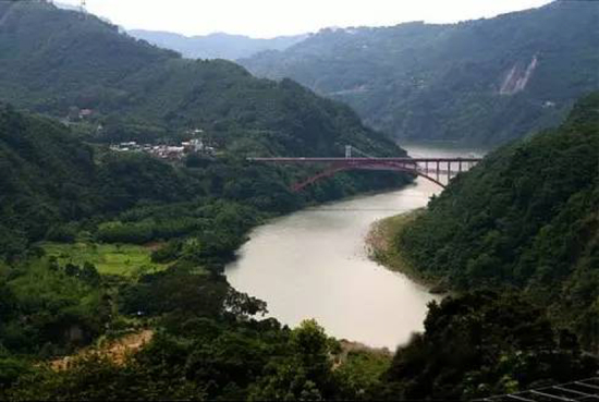 乌来景色，确与三峡有几分相似