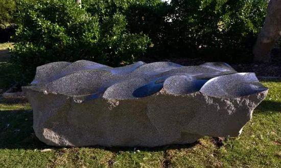 Takeshi Tanabe， A scene dedicated to “handels the water music” 16-2， Sculpture by the Sea， Bondi 2016。 Photo Clyde Yee