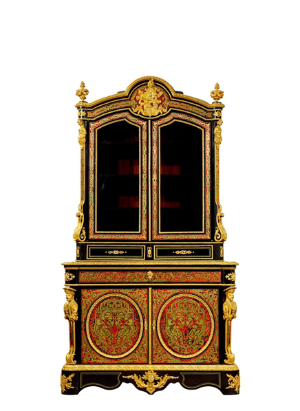 　　2017西泠春拍 拿破仑三世珍贵材质镶嵌铜鎏金书柜 年代：法国 约1880 年 长：140cm 宽：58cm 高：235cm 