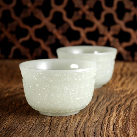 02142郑志明 新疆和田青白玉团花对碗