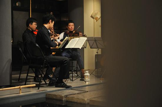 音乐会演奏现场