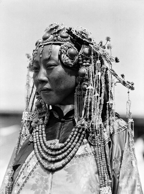 Sorren-Görrel，人称“月光”，内蒙古，中国，19341936年