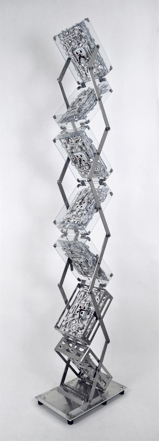 占研 时空之柱 2015 亚克力板材、PVC 板材、铝合金板材等 37×30×213cm 