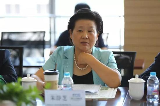 全国人大常委会委员、省人大常委会副主任朱静芝讲话