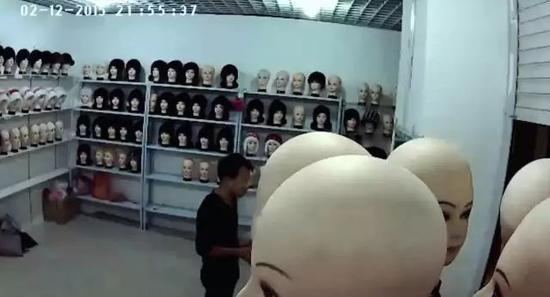 徐冰《蜻蜓之眼》，影片静帧，2015年