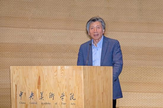 中央美术学院院长、中国美术家协会副主席、国家艺术教育委员会副主任，范迪安致开幕辞