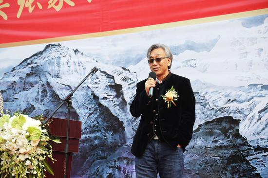 新雪国创始人、终身荣誉主席孙寅贵