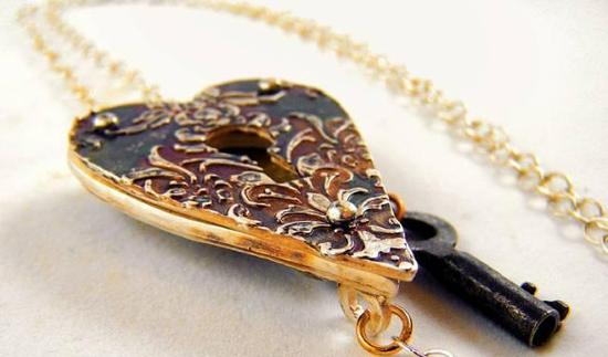 阿富汗国家博物馆馆藏珍品 阿富汗法罗尔丘手工金饰