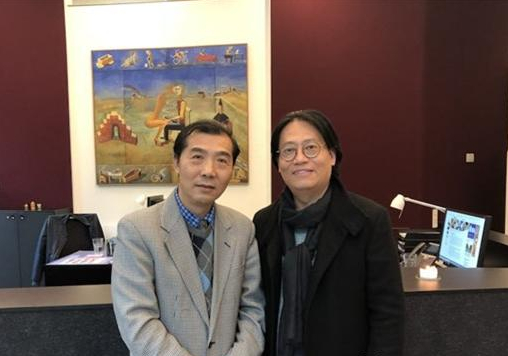 范福安与中国文化中心驻丹麦文化参赞刘东先生合影留念