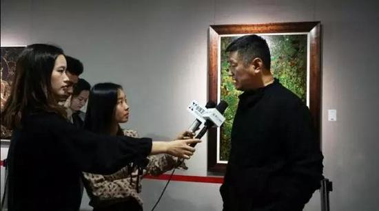 赵力教授接受媒体采访