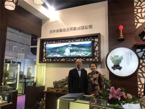 天工奖创始人、北京博观国际拍卖有限公司董事长奥岩先生莅临展区