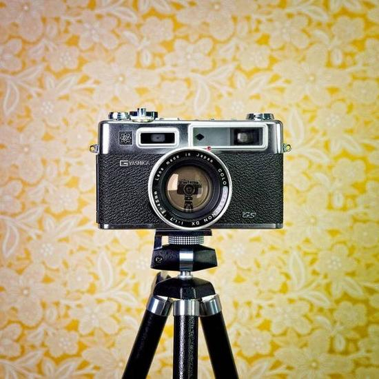 图为雅西卡 Electro 35 GSN。相机发烧友的世界，不是太了解，如果有写的不对的，希望大家包涵哈