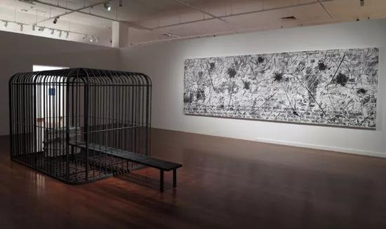 《笼子、长凳和行李箱》，装置，吉隆坡双年展，马来西亚，2017