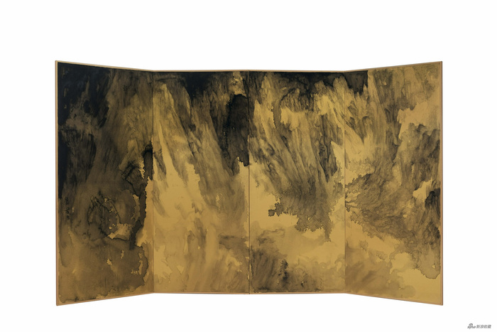 山外之山中，360×220cm，金笺水墨，2017