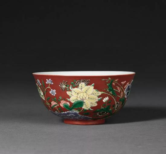 诚轩18春·瓷器：清雍正红地珐琅彩九秋图碗_手机新浪网