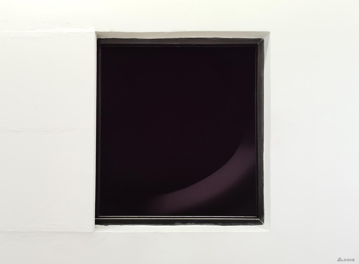 殷烨《人造阳光》综合材料200x450x270cm指导老师：程辰