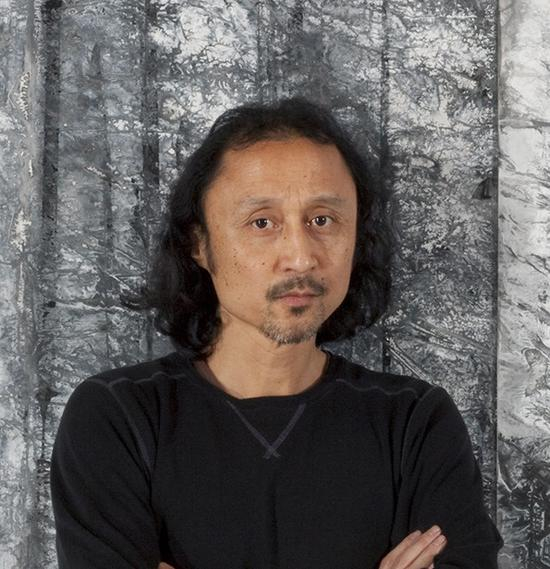 艺术家郑重宾