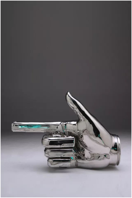 《戕人自戕》 不锈钢铸造 63-21-44cm