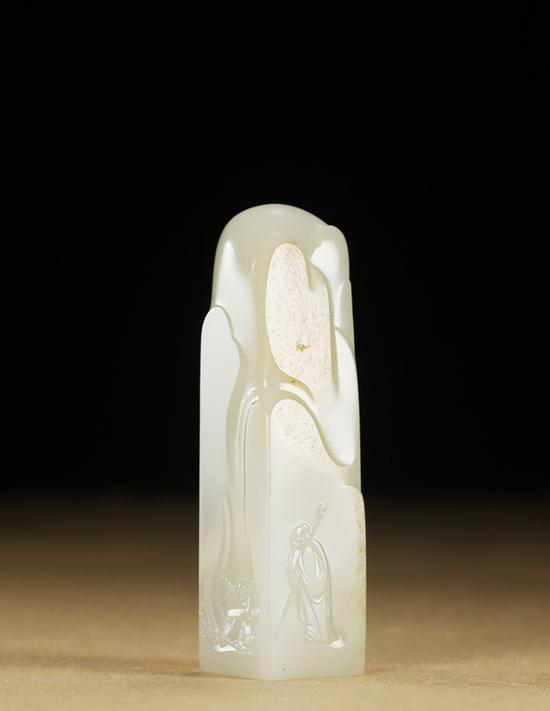 LOT2909 樊军民 和田玉籽料问道方章 　　10.4×2.7×2.7cm 193g