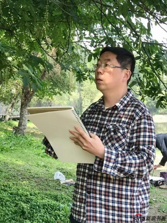 南京市花鸟画研究会常务理事顾光明老师