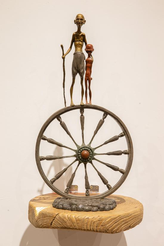 传承 Inheritance (HxLxW）30x15x55cm 铜着色