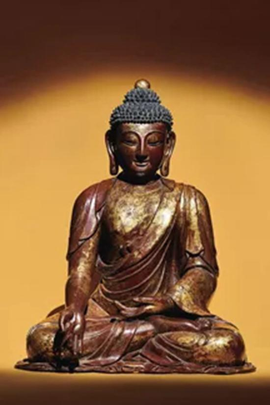 　　参阅：明代十五世纪永乐时期 官造木胎金髹药师如来佛坐像，高93公分，《中国佛教寺庙宝藏-散华聚念》（应真藏，2014年），第113页，北京保利2015春拍Lot 7570，成交价RMB 4，025，000；