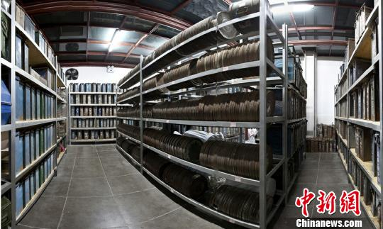 　　图为大理电影博物馆内收藏的胶片电影 大理电影博物馆供图