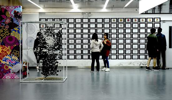 展场