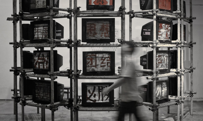 徐家豪《暴昔》综合材料350x350x250cm指导老师：程辰