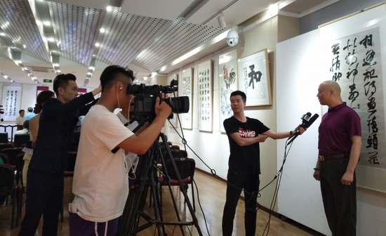 媒体专访