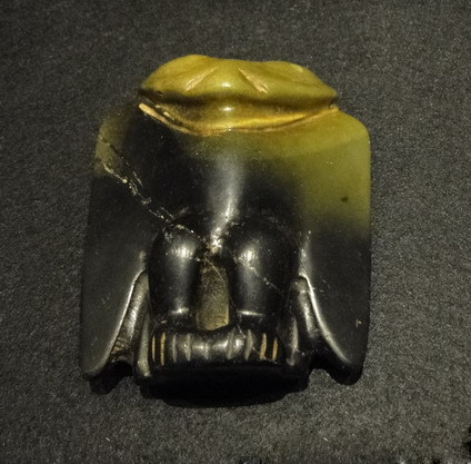 图1红山文化玉器——玉鹰