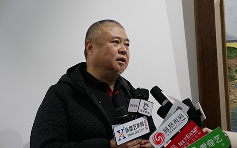 艺术家王文生接受采访
