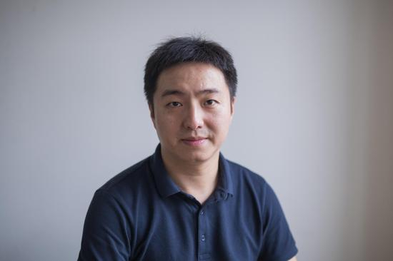 评委郑闻（策展人、南京艺术学院美术馆馆长助理及学术部主任）