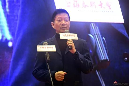 上海市文联党组书记、专职副主席尤存发表致辞