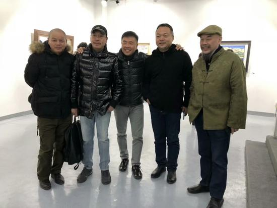 嘉宾合影右起（伊灵、蒋焕、赵斌、华继明等）