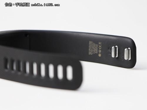 LED显示更直观 fitbit charge手环体验