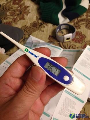 易用准确性高 iFever智能体温计评测 
