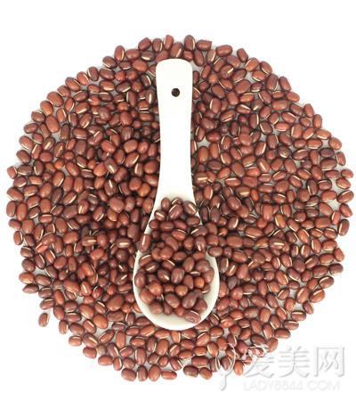  冬天就晒腿部线条！高效食材吃出纤细美腿 