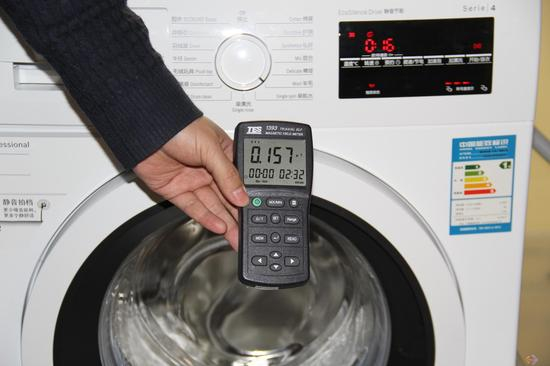 节能静音不一样 博世洗衣机“羊毛洗”评测 