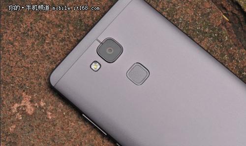 工艺考究+人性化设计 HTC M9+外形解析