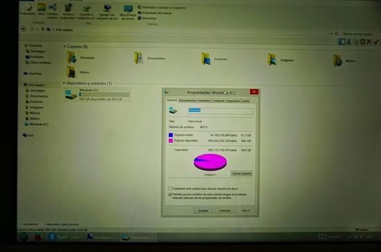 国外玩家暴力为Surface更换1TB固态盘 