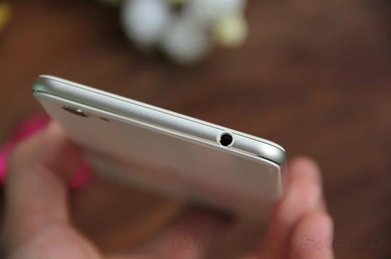 双2.5D机身/眼球识别 vivo X5Pro评测