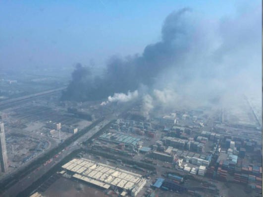 天津塘沽开发区爆炸事故现场