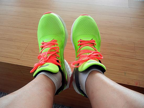 产品基本介绍完毕，穿着看看，是不是蛮漂亮的。