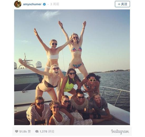 可能那会儿你正忙着和国际巨星以及一群超模去参加英国音乐会吧，也没有？