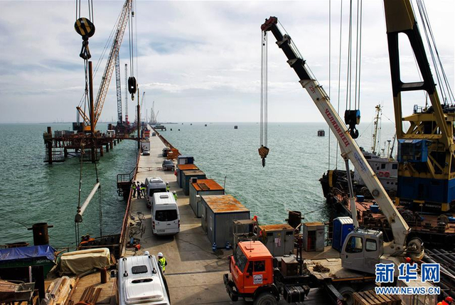 建设中的刻赤海峡跨海大桥