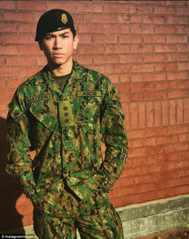 文莱王子网上分享生活照 低调亲民俘获少女芳心