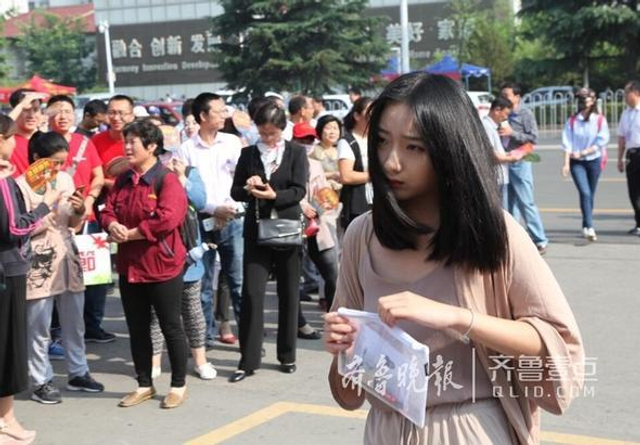 山东济宁考场颜值高能 堪比艺考