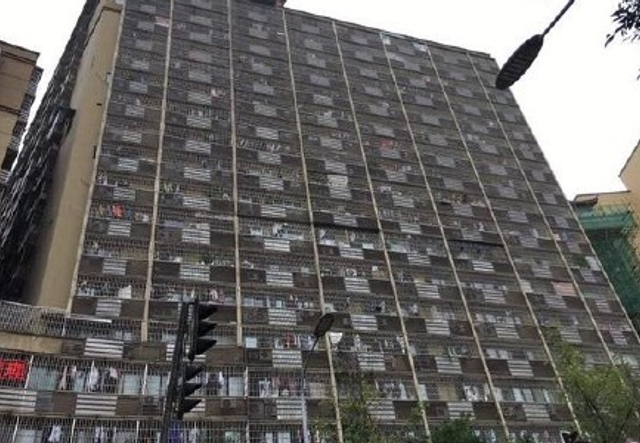 重庆现“巧克力”楼 网友调侃称好想尝一口